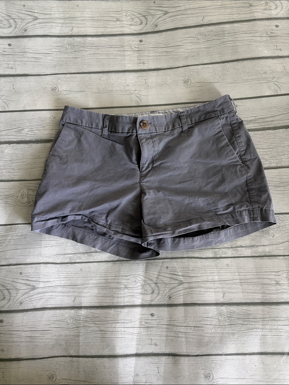 Old Navy Charcoal Gray Cotton Blend Mid-Rise Women's Shorts